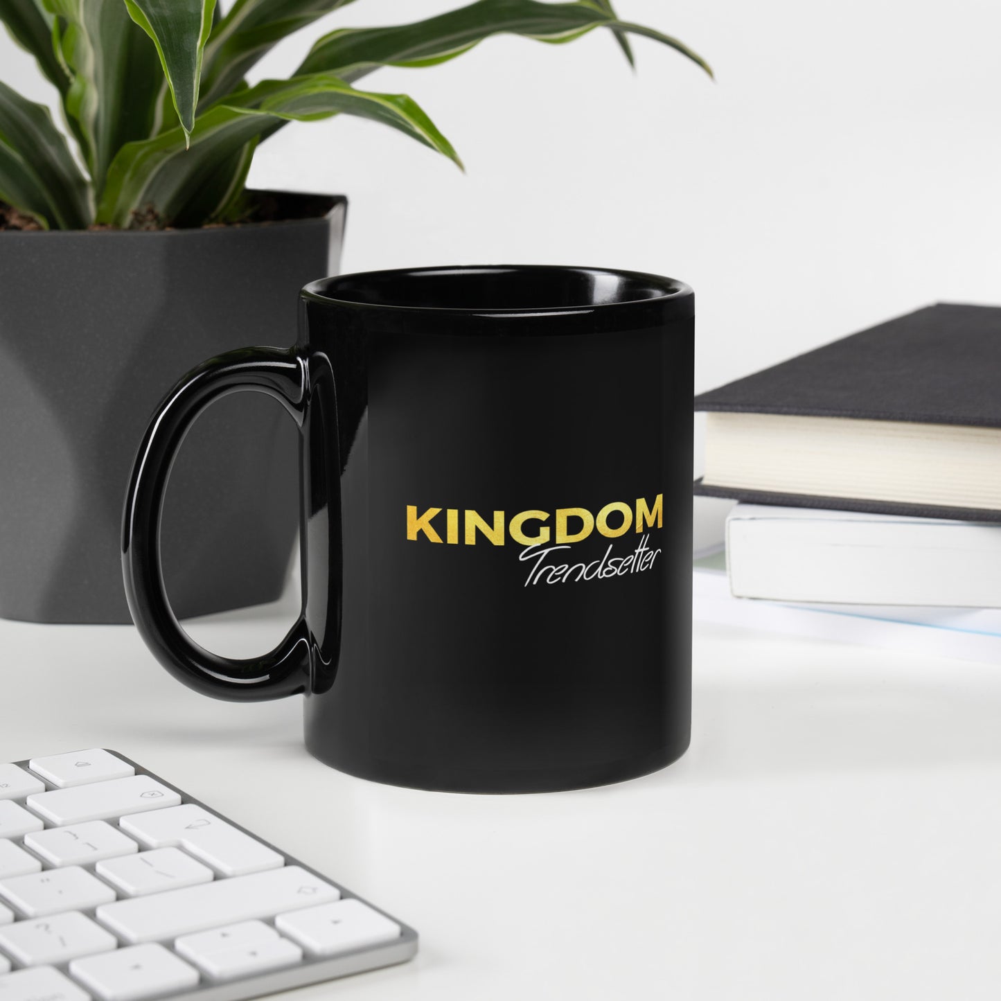 Kingdom Trendsetter Black Glossy Mug